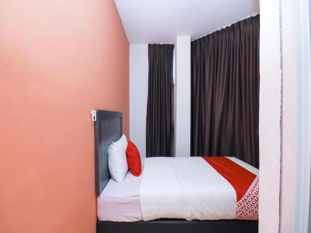 Oyo 1111 Harmony Stay Мири Экстерьер фото